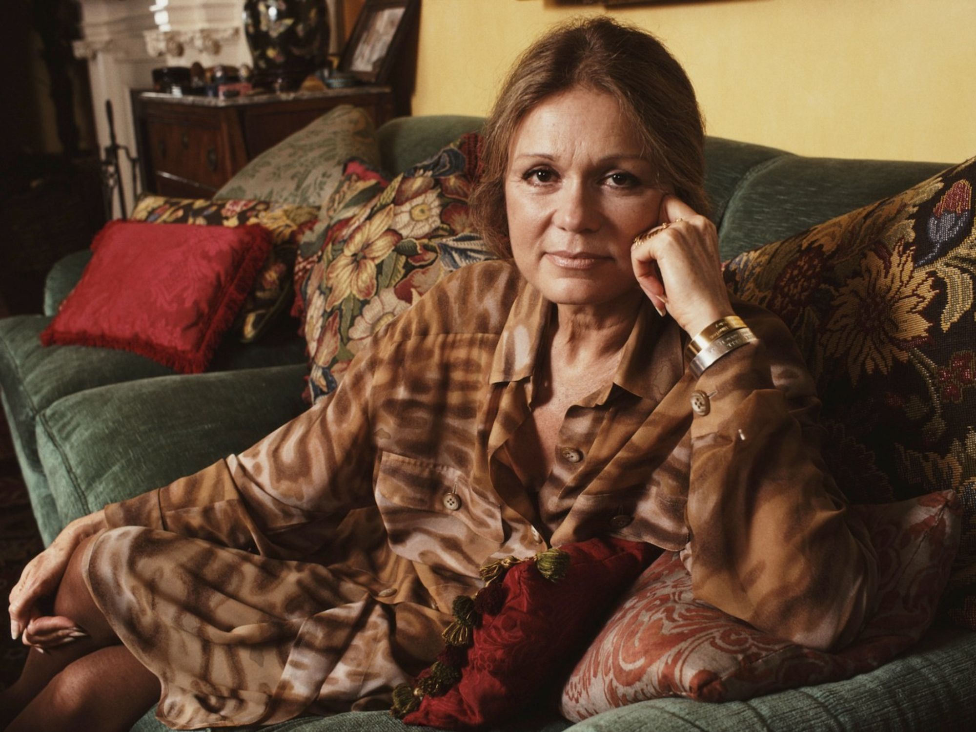 Gloria Steinem, Pioneering Feminist Activist and Author, Dead at 92 — image 3