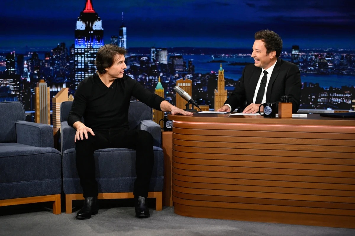 Tom Cruise Says Taylor Swift Schooled Him on Football at Chiefs Game — image 6
