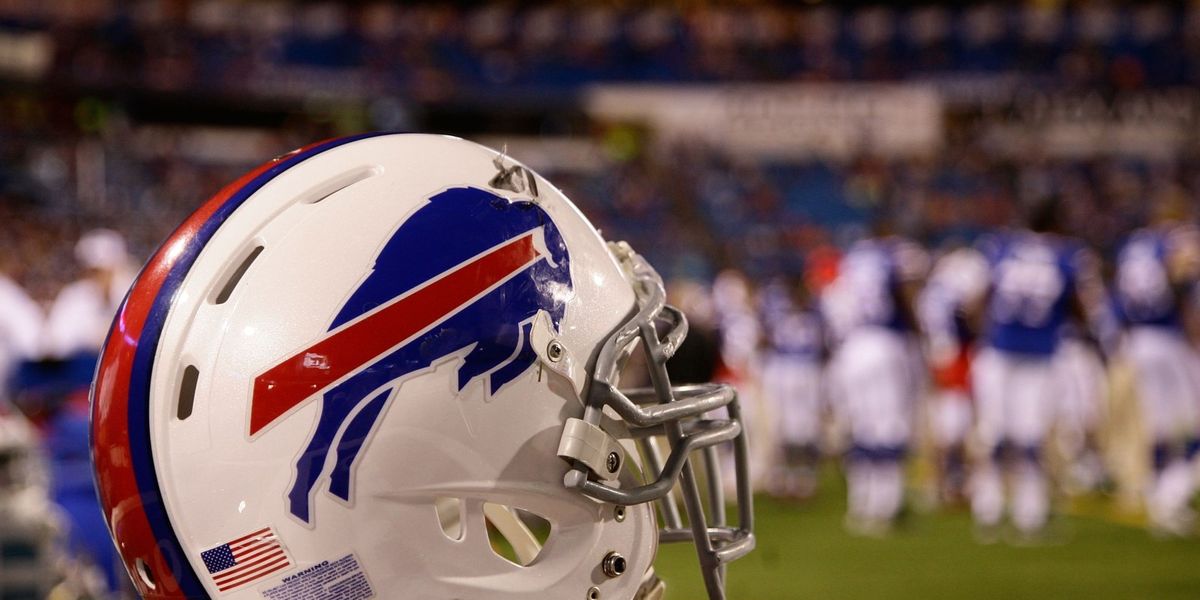 Barenaked Ladies Divide Crowd at Bills Home Opener With Rendition of 'O Canada'