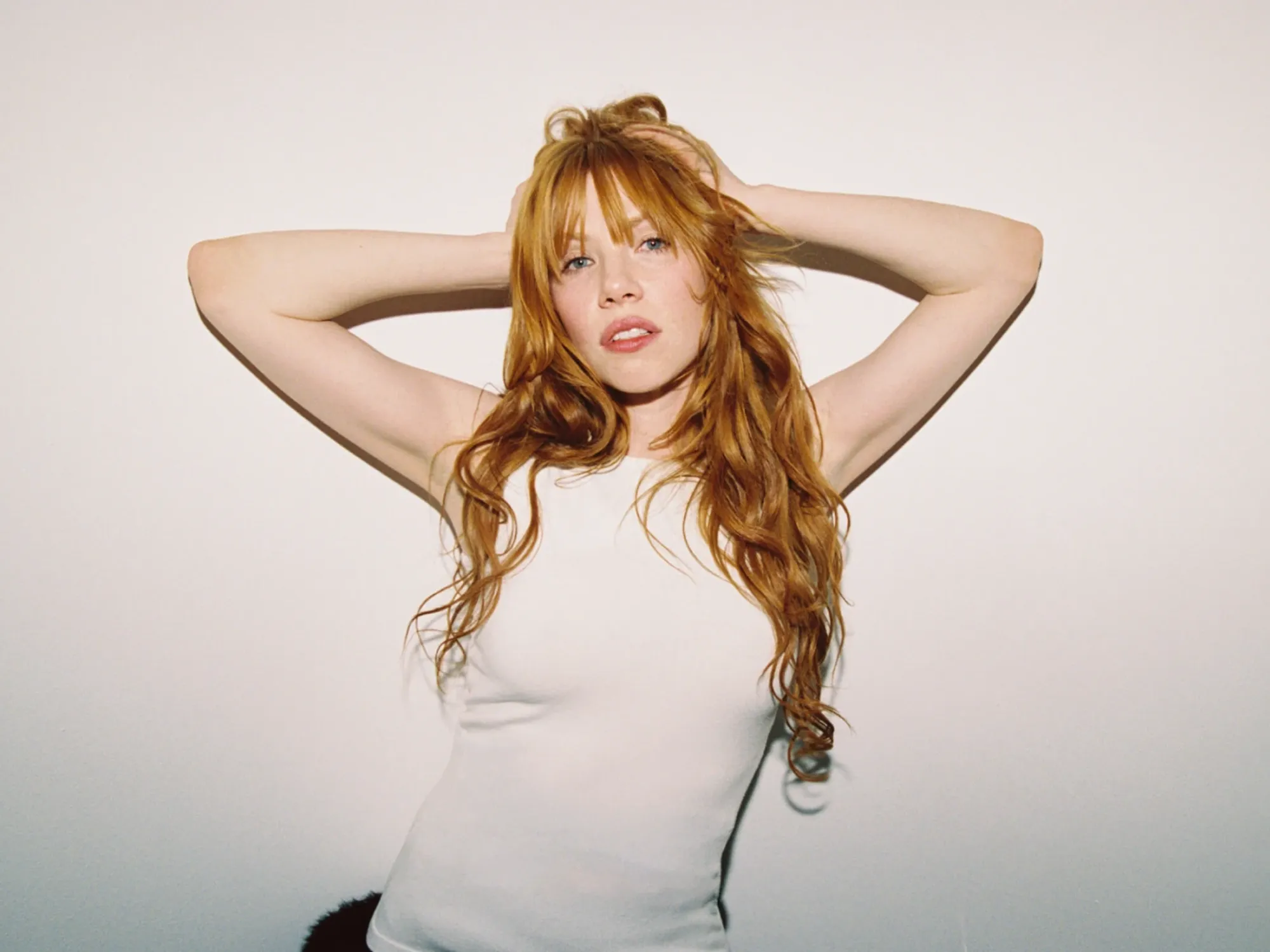 Carly Rae Jepsen Wants to Party in ‘Versailles’ Music Video — image 3