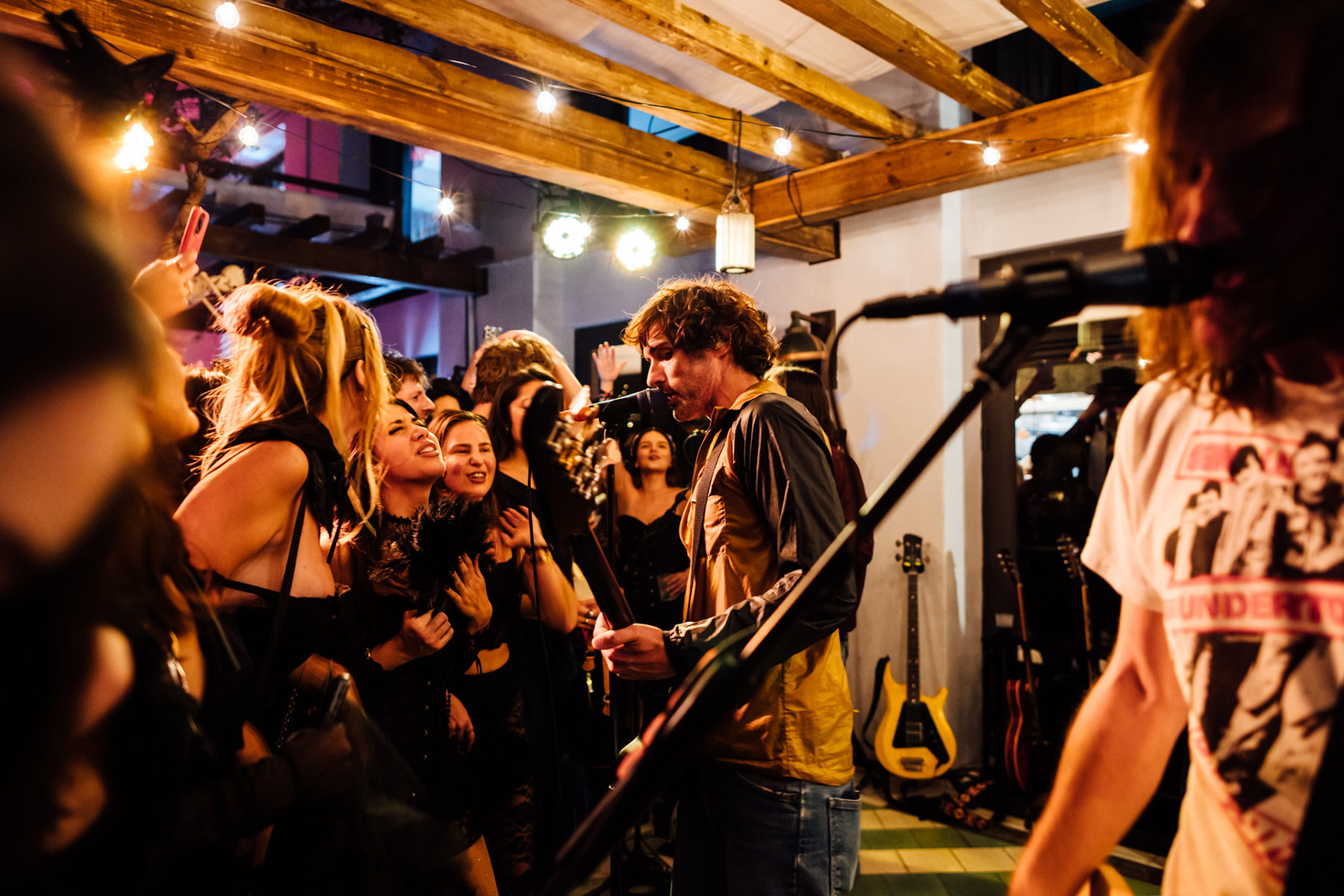 Inside the Exclusive Music Gigs at Private-Members Clubs — image 7