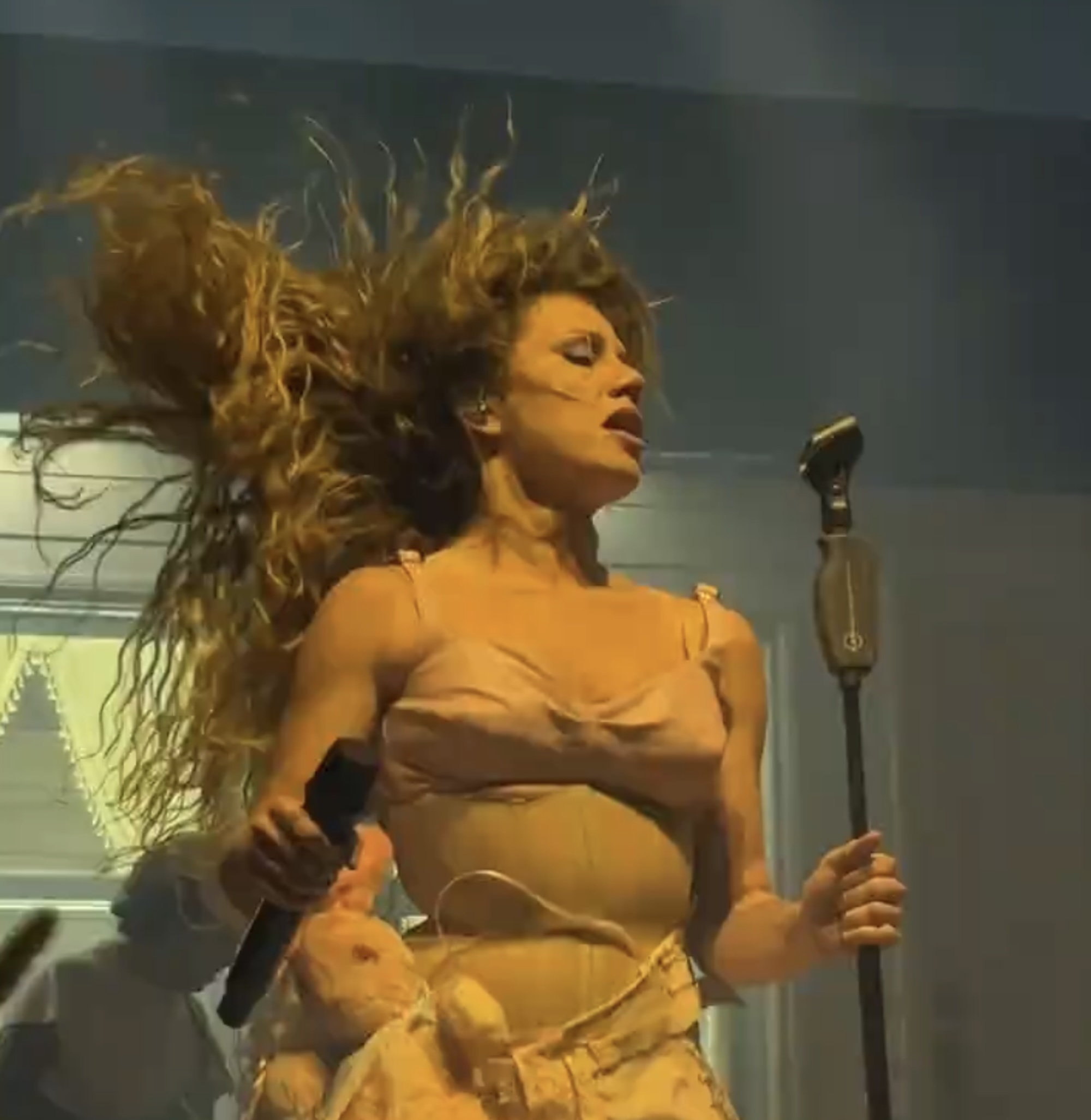 Slayyyter Performs Her Turnstile Cover For The First Time: Watch