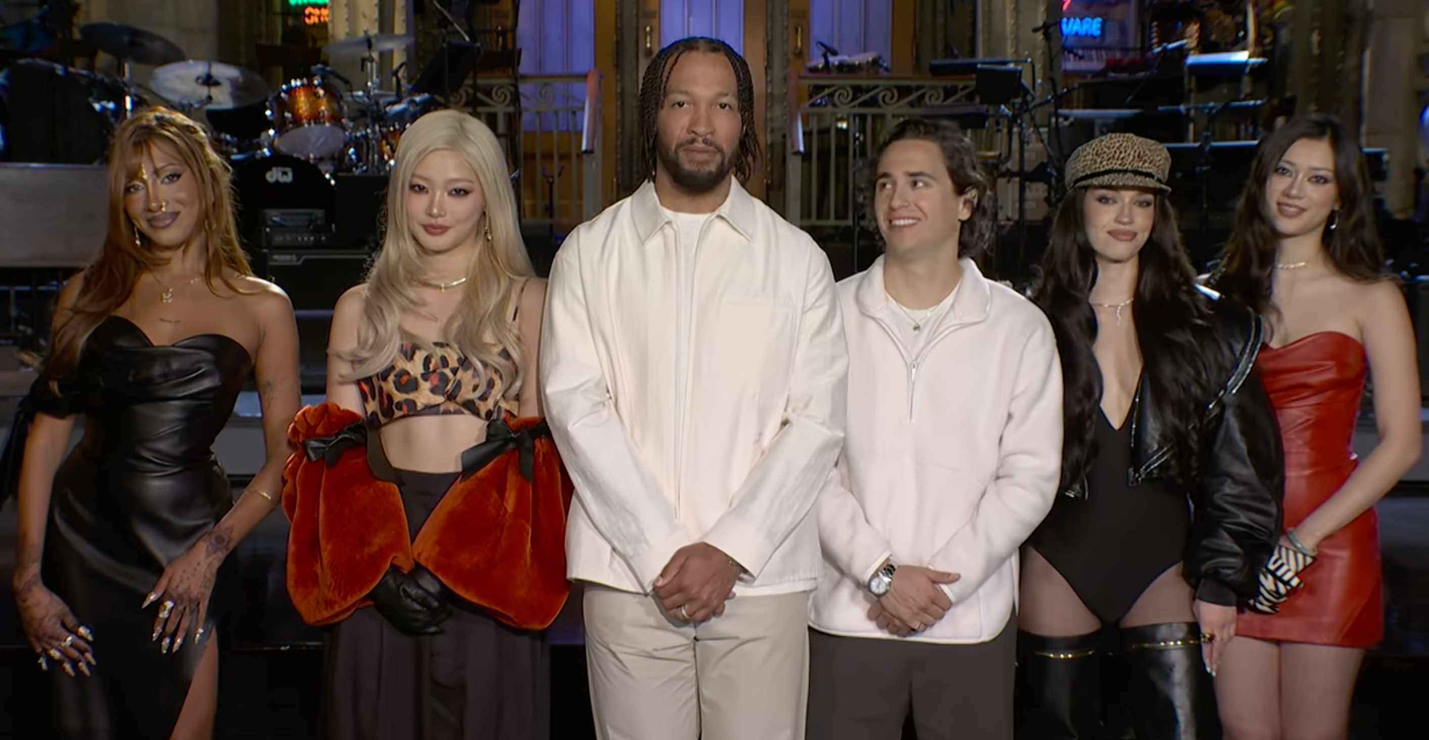 Rachel Chinouriri Performs And Oasis Are Revealed As Russian Psyop On SNL UK — image 6