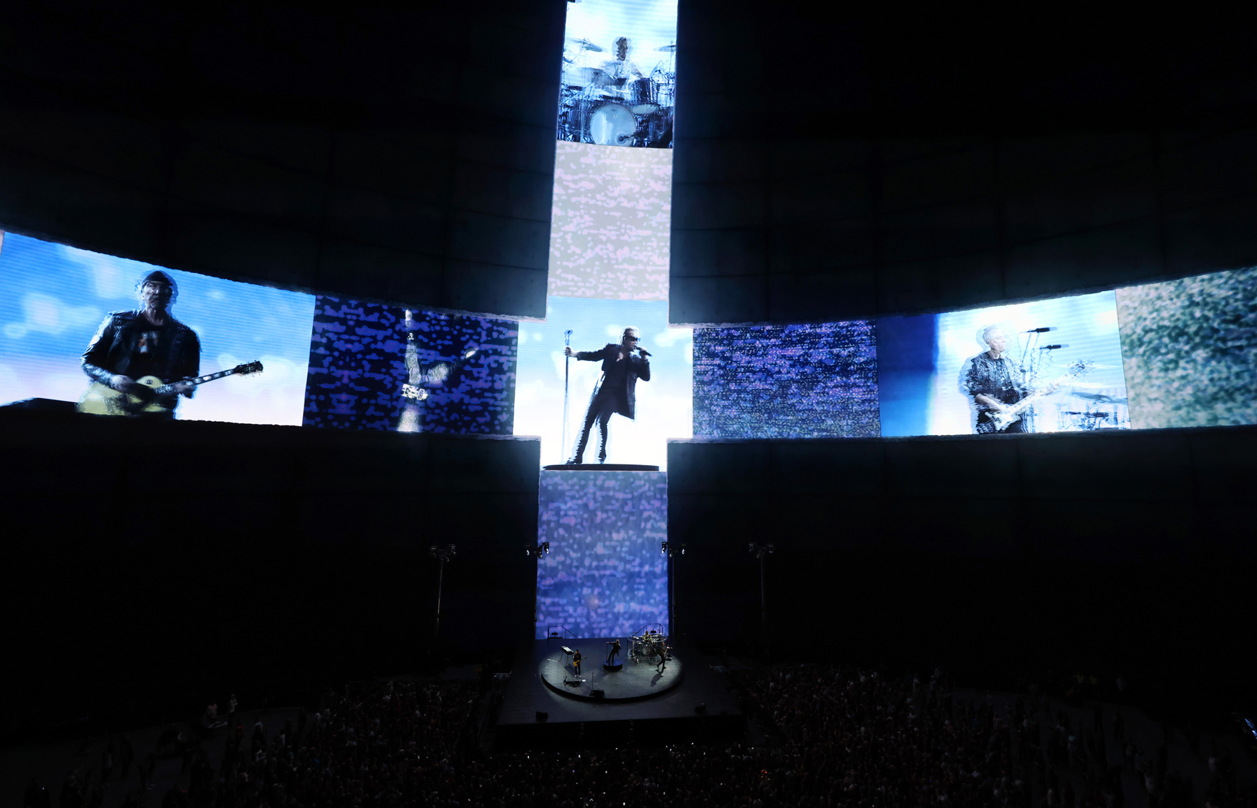 U2 Dream It All Up Again — image 12