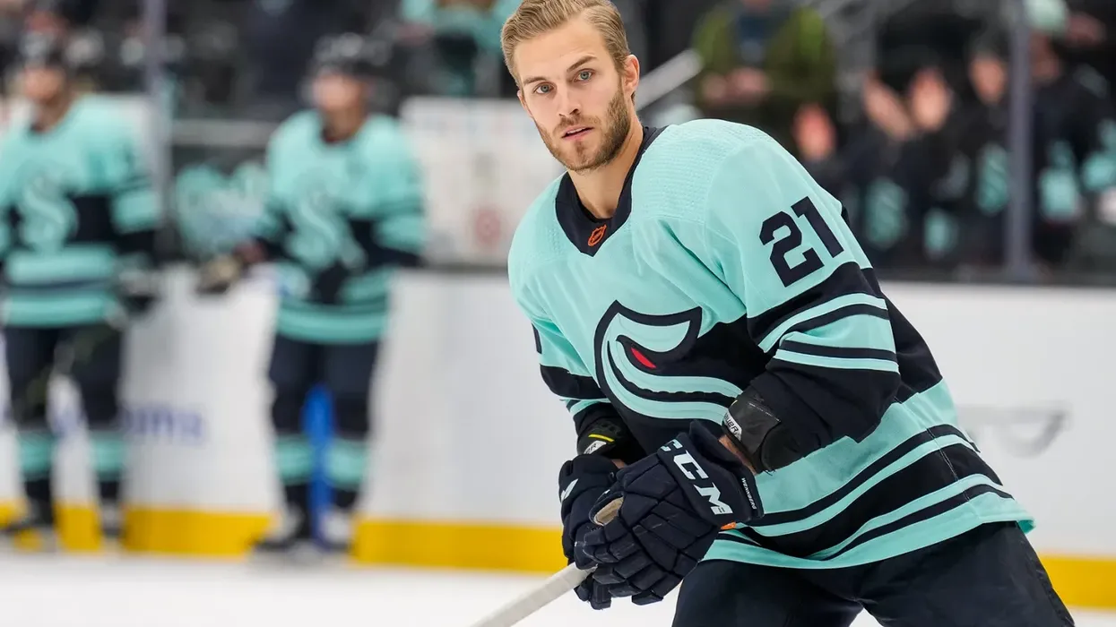 NHL launches romance audiobook series after success of 'Heated Rivalry' — image 4