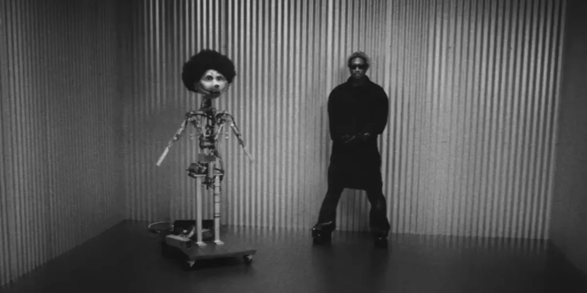 Watch Future Weld Together an Animatronic in â€˜Build a Bitchâ€™ Video