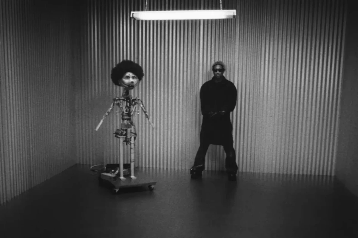 Watch Future Weld Together an Animatronic in ‘Build a Bitch’ Video — image 6