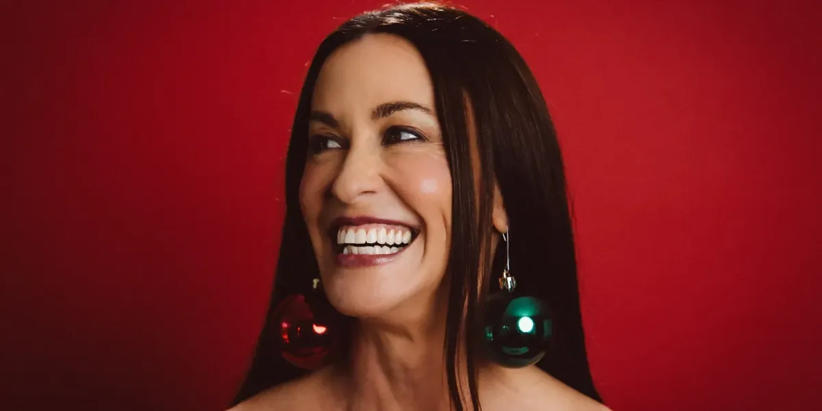 Alanis Morissette Announces Christmas Album 'Good Weather for Immaculate Conception'