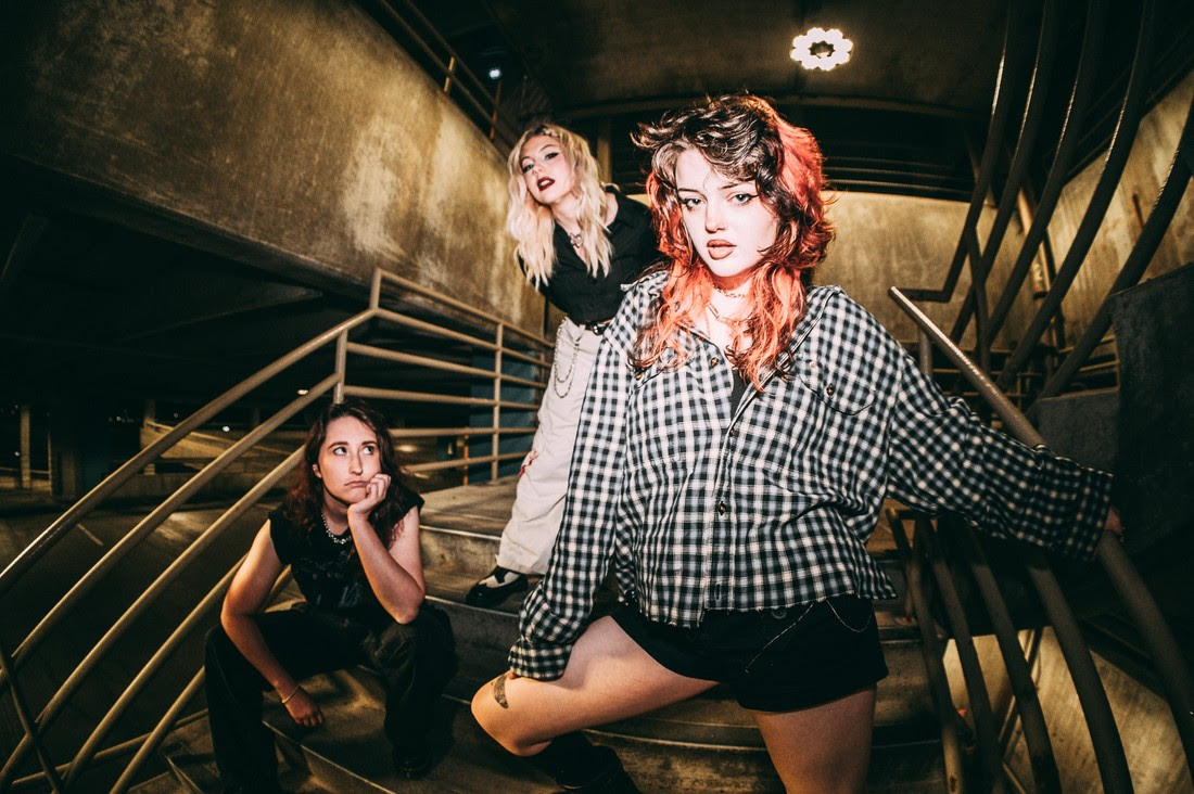 Taylor Kraemer Splits With VIAL