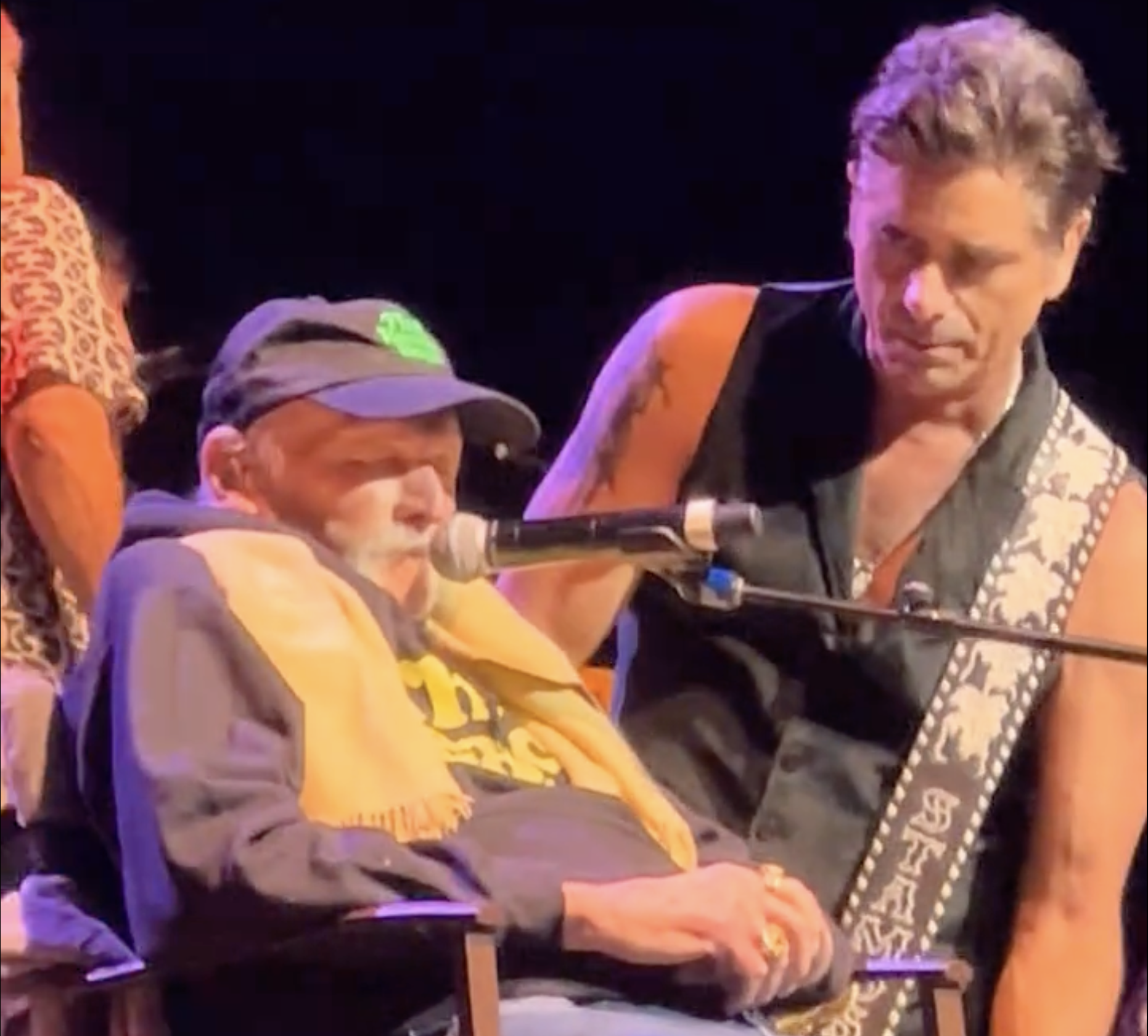 John Stamos Defends Mike Love's Alarming Live Return: "He Insists On Being On Stage"