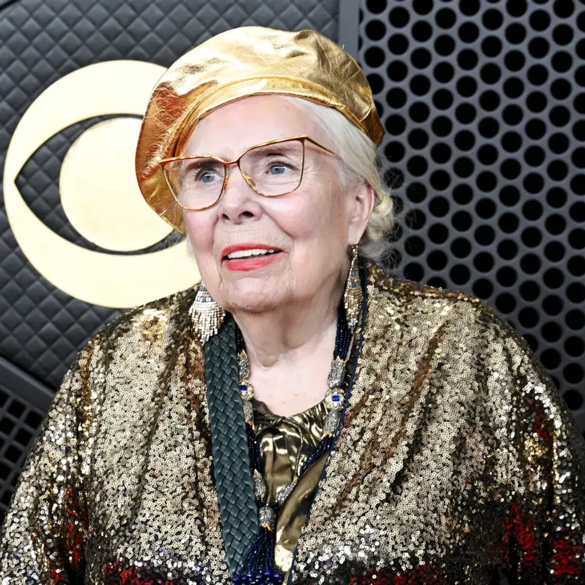 Joni Mitchell Becomes a U.S. Citizen: ‘A Journey That Began 62 Years Ago’ — image 2