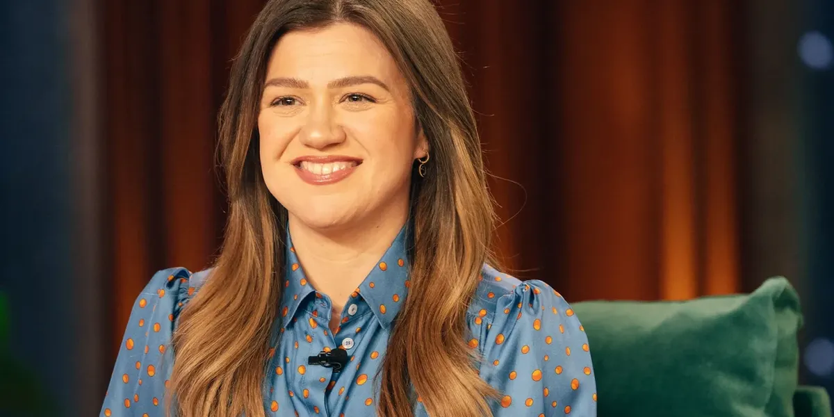 Shop Owner Says Kelly Clarkson â€˜Used Her Fame to Try to Destroy Our Businessâ€™